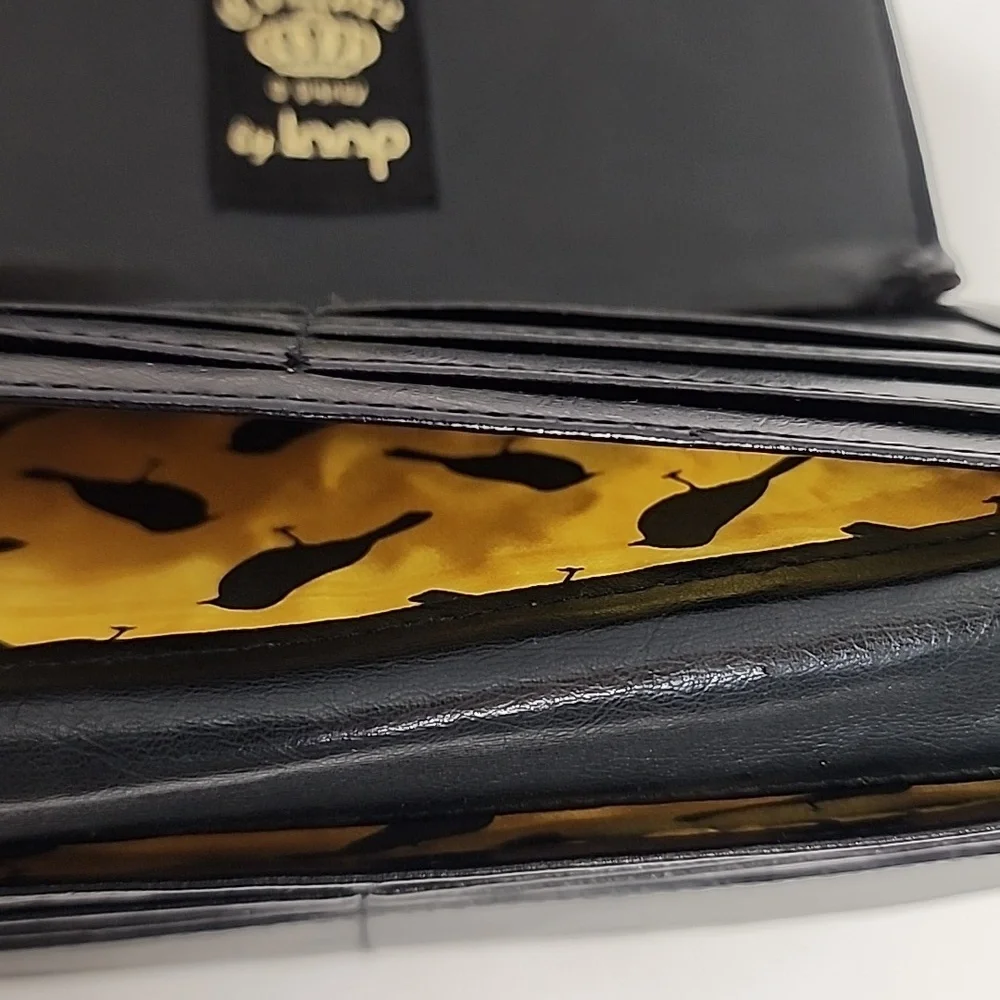 Vintage Disney Couture By Loop Black & Gold Snow White Graphic Wallet